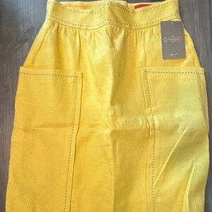 Anthropology NWT size 0 never worn beautiful yellow skirt.